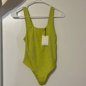 Brand new acacia one piece size petite
